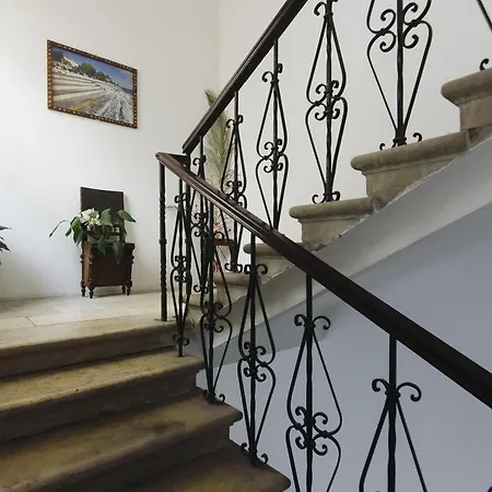 Old Town Paradise Apartman